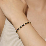„Glamour Radiance“ Tennisarmband aus Sterlingsilber mit aufwendigem Schliff 