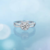 FANCIME Ring aus Sterlingsilber mit rundem Moissanit-Schliff