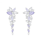 FANCIME „Wisteria Bouquet“ Ohrstecker aus Sterlingsilber mit Blütenblatt-Anhänger