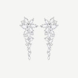FANCIME „Wisteria Bouquet“ Ohrstecker aus Sterlingsilber mit Blütenblatt-Anhänger