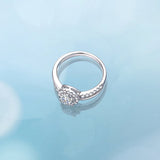 FANCIME Ring aus Sterlingsilber mit rundem Moissanit-Schliff