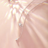 "Mélodie Étoilée" Collier Pendentif Étoile en Argent Sterling