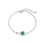 "Infinite Embrace" Bracelet en argent sterling avec émeraude, symbole de l'infini, pierre de naissance de mai