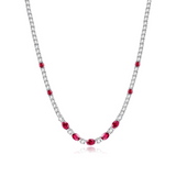 „Glamour Radiance“ Juli-Geburtsstein-Tennis-Halskette aus Sterlingsilber mit Rubin im Fantasieschliff und auffälligem Rubin-Schliff 