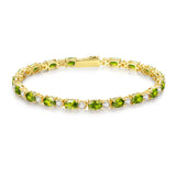 "Glamour Radiance" Bracelet en argent sterling avec peridot taillé fantaisie, pierre de naissance d'août