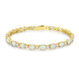 "Glamour Radiance" Bracelet en argent sterling avec opale blanche taillée fantaisie d'octobre