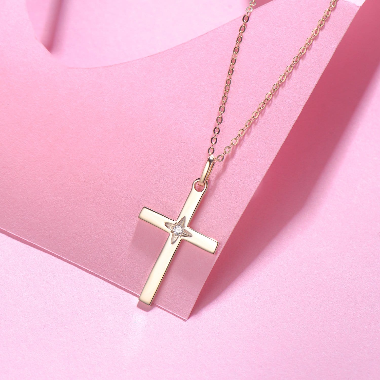 FANCIME Cross 14K Yellow Gold Necklace Detail