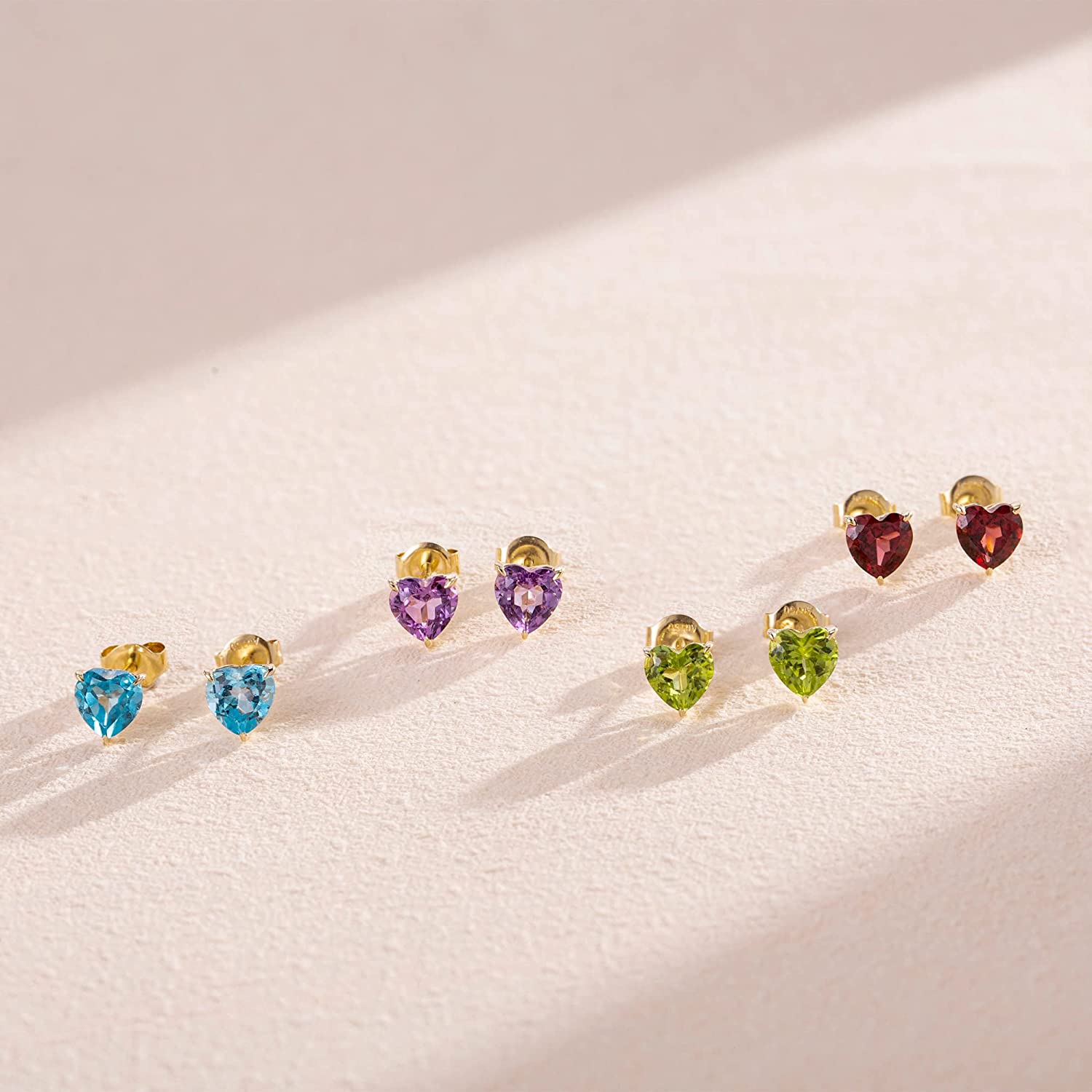 FANCIME Heart Shape 14k Solid Yellow Gold Stud Earrings Show